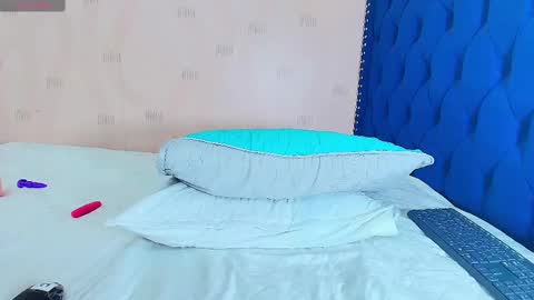 Natasha  online show from February 18, 2025, 2:16 am