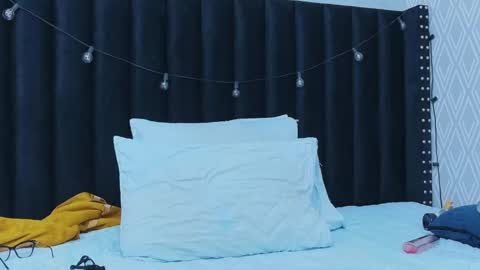 Natasha  online show from October 13, 2025, 12:16 pm