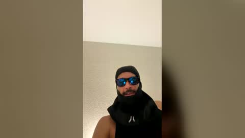 hornylightskin1999 online show from June 1, 2026, 7:54 am