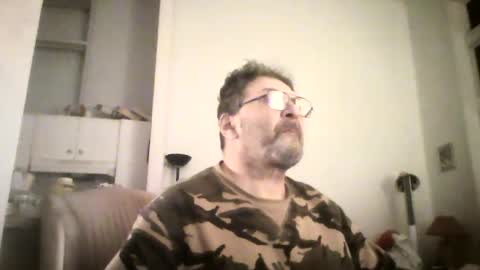 Snapshot of hornysiciliancock712446 chatting on March 8, 2025, 10:00 am Peter online show from March 8, 2025, 10:00 am