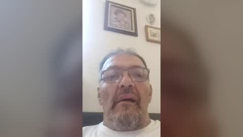 Snapshot of hornysiciliancock712446 chatting on July 30, 2026, 9:58 pm Peter online show from July 30, 2026, 9:58 pm