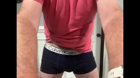 hornyusa13 online show from September 15, 2025, 10:32 pm