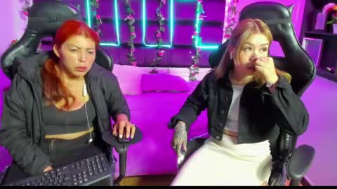 hornyy mom online show from January 21, 2025, 11:35 am