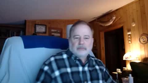 Snapshot of horsebigballs chatting on March 17, 2026, 12:37 am horsebigballs online show from March 17, 2026, 12:37 am