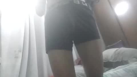 Snapshot of horsebrowm chatting on January 2, 2025, 9:43 am horsebrowm online show from January 2, 2025, 9:43 am