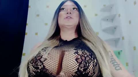 Snapshot of hosersecockselfsucker chatting on January 28, 2025, 3:57 pm YOUR MAJESTY LUCY PEARL online show from January 28, 2025, 3:57 pm