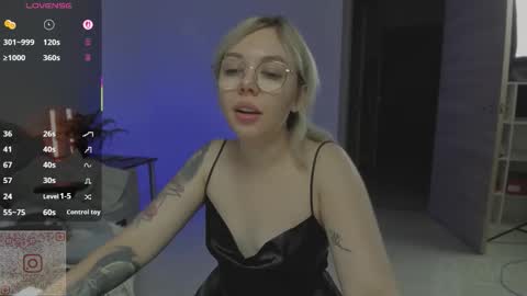 Snapshot of hot_babayaga chatting on September 22, 2025, 4:20 pm online show from September 22, 2025, 4:20 pm