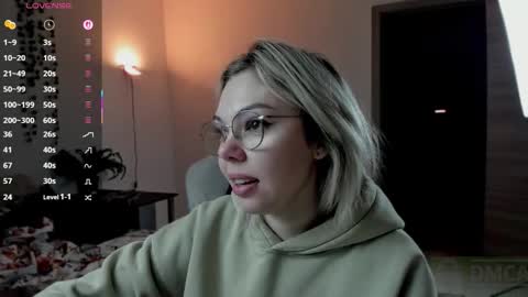 Snapshot of hot_babayaga chatting on October 15, 2025, 8:53 pm online show from October 15, 2025, 8:53 pm