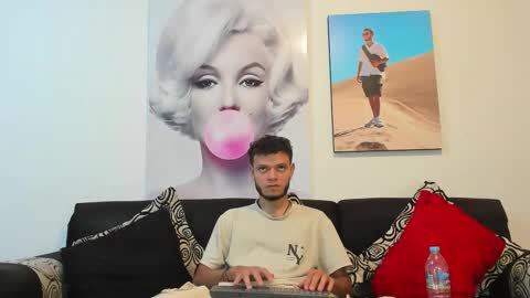 Snapshot of hot_bad_boy69 chatting on September 15, 2025, 6:52 pm hot bad boy69 online show from September 15, 2025, 6:52 pm