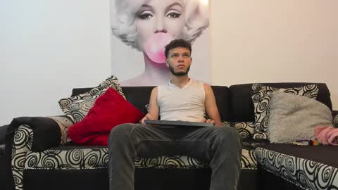 Snapshot of hot_bad_boy69 chatting on September 25, 2025, 7:39 pm hot bad boy69 online show from September 25, 2025, 7:39 pm