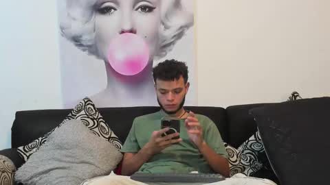 Snapshot of hot_bad_boy69 chatting on October 22, 2025, 7:46 pm hot bad boy69 online show from October 22, 2025, 7:46 pm