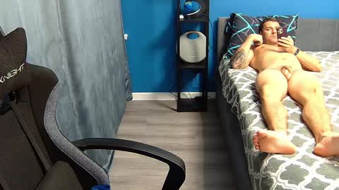 hot_cap_77 online show from April 25, 2026, 7:33 pm