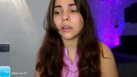 LiluCaroline online show from May 6, 2026, 3:17 pm