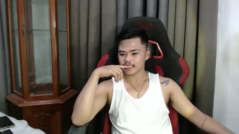 hot_emmanuel online show from October 23, 2025, 4:34 am