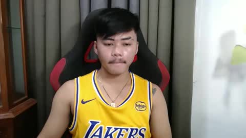 hot_emmanuel online show from October 26, 2025, 4:40 am