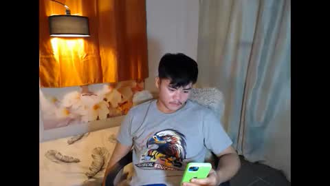 hot_emmanuel online show from April 10, 2026, 3:12 am