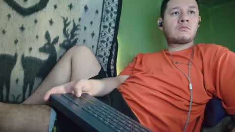 Snapshot of hot_guy36 chatting on May 31, 2026, 2:02 pm hot_guy36 online show from May 31, 2026, 2:02 pm