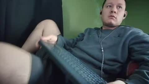 hot_guy36 online show from July 28, 2026, 4:27 pm