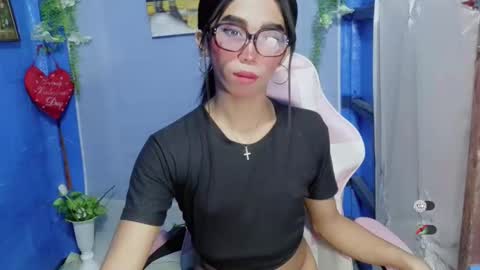 Khianna online show from March 5, 2026, 1:40 pm