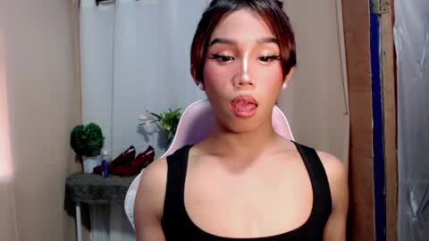 Snapshot of hot_khianna chatting on April 29, 2026, 7:45 am Khianna online show from April 29, 2026, 7:45 am
