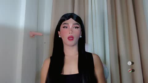 Khianna online show from June 23, 2026, 3:43 pm