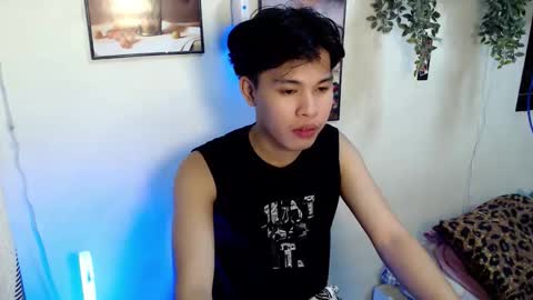 Snapshot of hot_kisser19 chatting on March 8, 2026, 12:31 pm mark online show from March 8, 2026, 12:31 pm