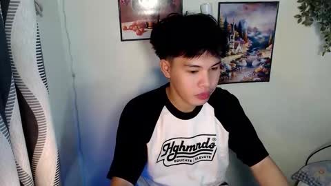 Snapshot of hot_kisser19 chatting on March 22, 2026, 11:46 am mark online show from March 22, 2026, 11:46 am