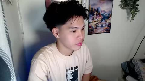 Snapshot of hot_kisser19 chatting on April 17, 2026, 3:42 am mark online show from April 17, 2026, 3:42 am