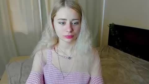 hot_kittie_hot online show from June 21, 2026, 8:28 am