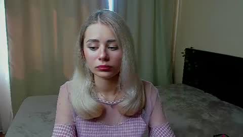 hot_kittie_hot online show from July 13, 2026, 8:17 am