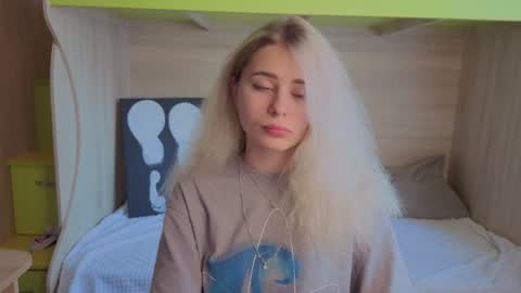 hot_kittie_hot online show from July 27, 2026, 8:10 am