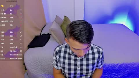 Snapshot of hot_latin_temptation chatting on April 6, 2026, 2:42 am Alejandro online show from April 6, 2026, 2:42 am