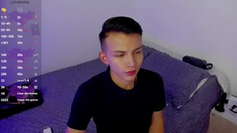 Snapshot of hot_latin_temptation chatting on May 6, 2026, 2:29 am Alejandro online show from May 6, 2026, 2:29 am