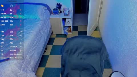 Alejandro online show from June 8, 2026, 1:28 am
