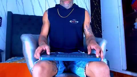 Snapshot of hot_latino_x chatting on February 14, 2026, 12:35 pm SEXY COUPLE online show from February 14, 2026, 12:35 pm