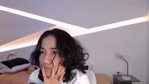 Snapshot of hot_little_bunny chatting on December 23, 2024, 2:45 am Alana online show from December 23, 2024, 2:45 am