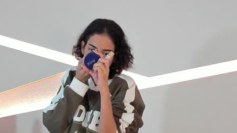 Snapshot of hot_little_bunny chatting on December 26, 2024, 9:15 pm Alana online show from December 26, 2024, 9:15 pm