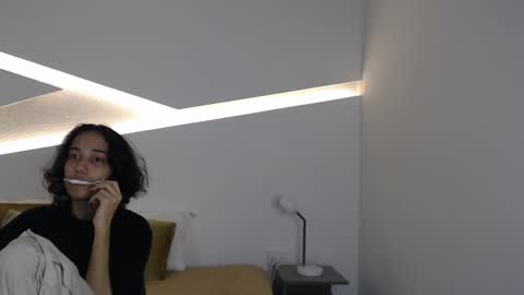 Snapshot of hot_little_bunny chatting on January 4, 2025, 7:23 pm Alana online show from January 4, 2025, 7:23 pm