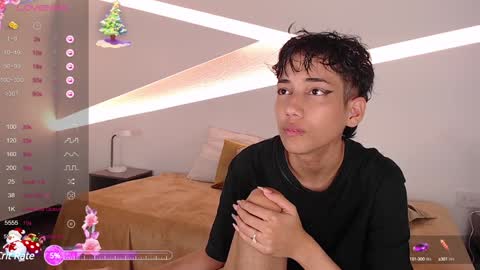 Snapshot of hot_little_bunny chatting on January 22, 2025, 11:53 pm Alana online show from January 22, 2025, 11:53 pm