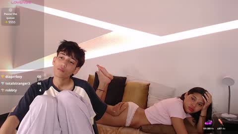 Snapshot of hot_little_bunny chatting on January 28, 2025, 12:57 am Alana online show from January 28, 2025, 12:57 am