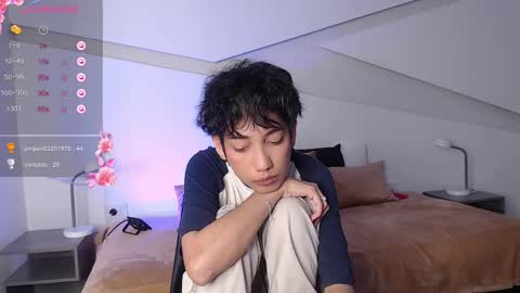 Snapshot of hot_little_bunny chatting on March 8, 2025, 12:22 am Alana online show from March 8, 2025, 12:22 am