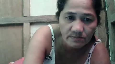 Snapshot of hot_mama09 chatting on February 13, 2025, 2:56 am hotmama online show from February 13, 2025, 2:56 am