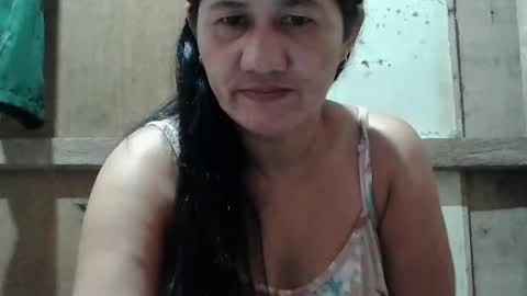 Snapshot of hot_mama09 chatting on February 14, 2025, 9:56 am hotmama online show from February 14, 2025, 9:56 am