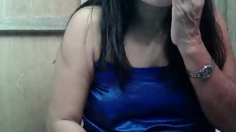 Snapshot of hot_mama09 chatting on February 23, 2025, 6:28 am hotmama online show from February 23, 2025, 6:28 am