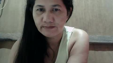 Snapshot of hot_mama09 chatting on March 7, 2025, 8:00 pm hotmama online show from March 7, 2025, 8:00 pm