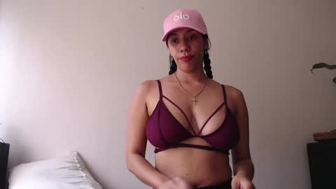 Hot Latin Marriage online show from March 1, 2025, 6:11 pm