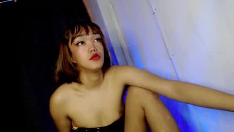 hot_moma69 online show from April 13, 2026, 2:28 am