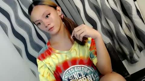 SWEET AGATHA online show from February 1, 2025, 9:54 am