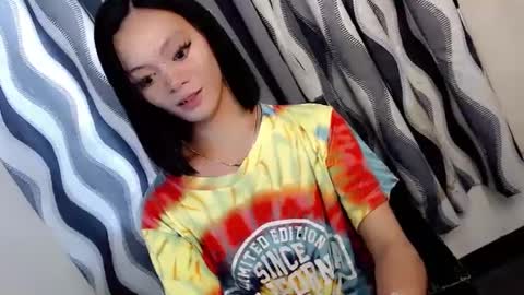 SWEET AGATHA online show from February 15, 2025, 8:22 am