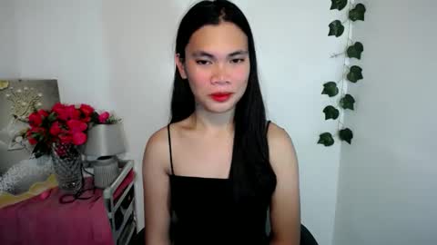 hot_pauline online show from March 24, 2026, 5:01 am